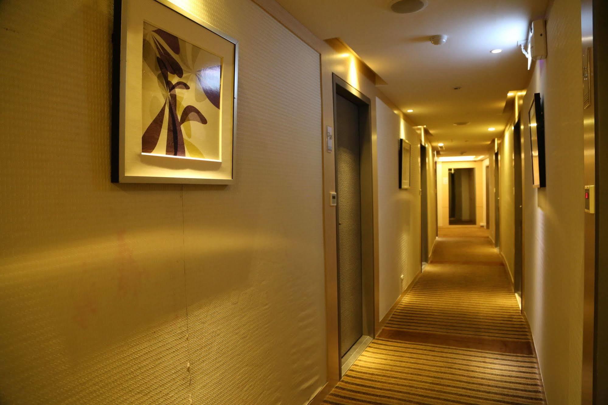 New California Hotel Xindian Exterior photo